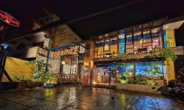 Roobinzz Cafe and Restaurant 3