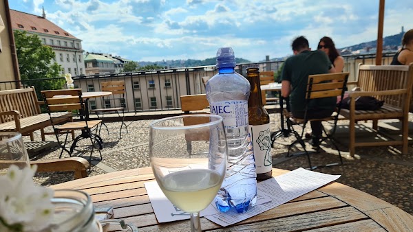 Café Emauzy 1