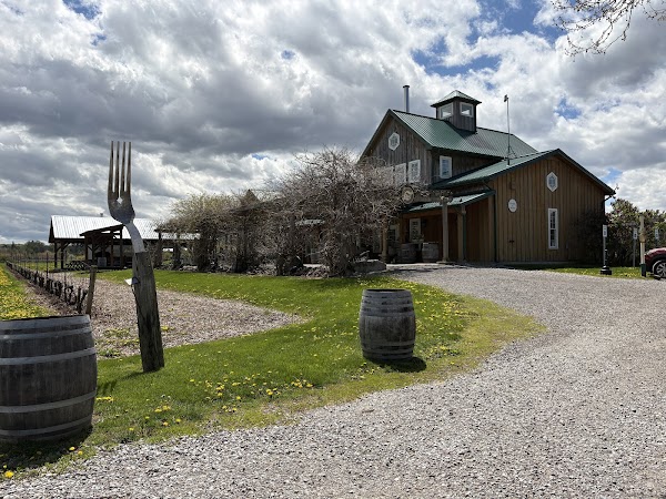 The Good Earth Food and Wine Co. 3