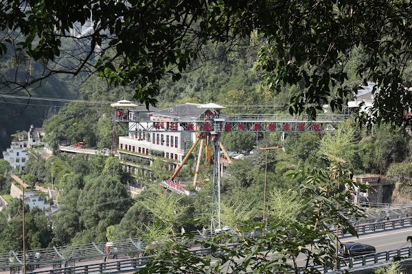 Happy Valley of Xiling Gorge 4