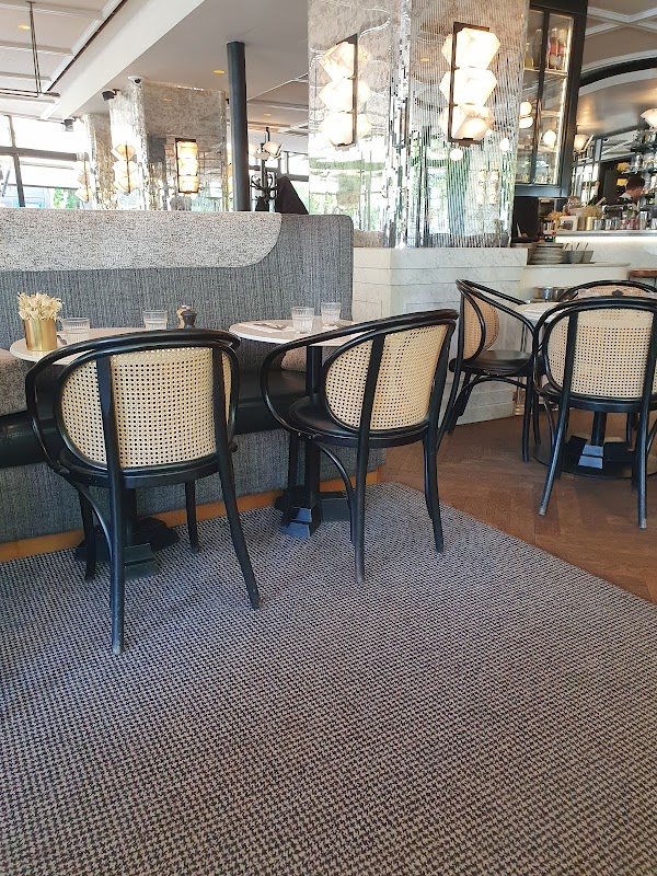 Café du Trocadéro 5