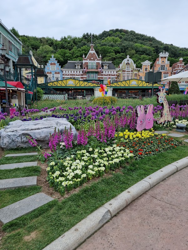 Four Season Garden