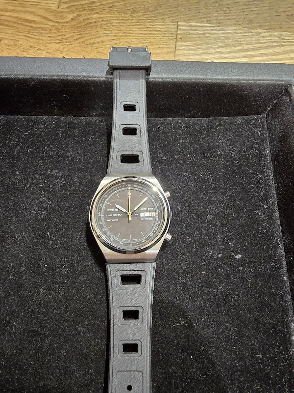 VIN Time - Watch Store 3