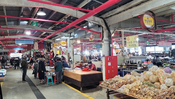 Sehwa traditional market every 5 days (5, 10) 4