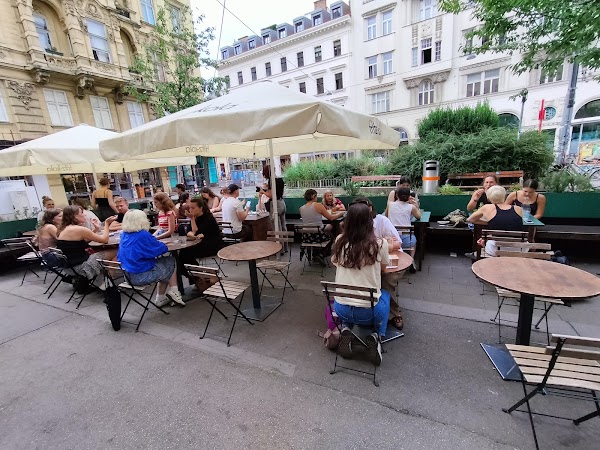 Cafe 7Stern