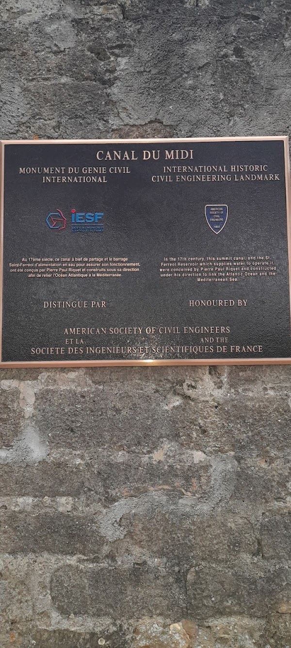 Riquet Obelisk 4
