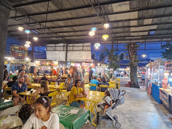 Night market place Krabi 5