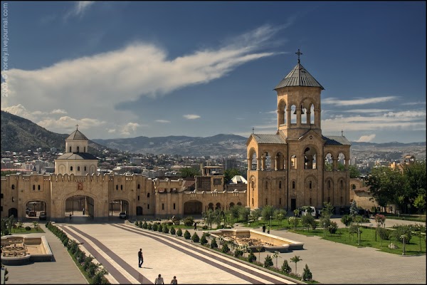 Holy Trinity Cathedral of Tbilisi 2