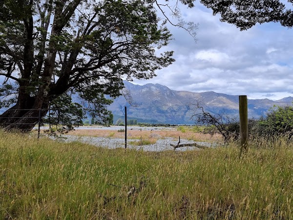 Greenstone and Caples Tracks Car Park 2