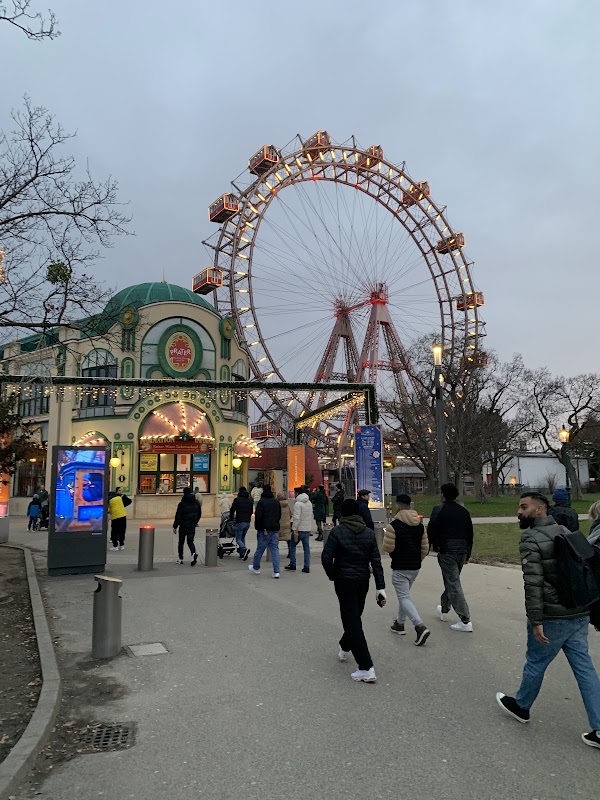Wintermarkt am Riesenradplatz im Prater