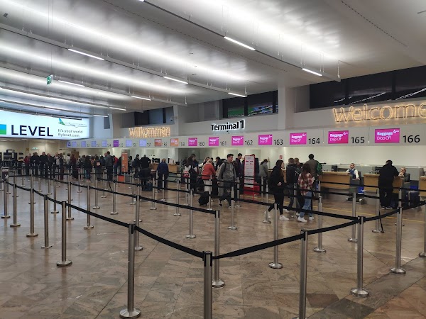 Vienna International Airport 3