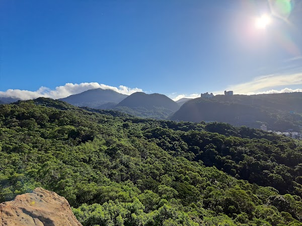 Junjian Yan Hiking Trail 4