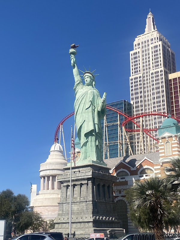 Replica Statue of Liberty