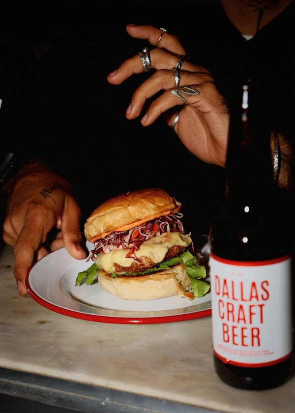 Dallas Burger Joint - Pink Street 5