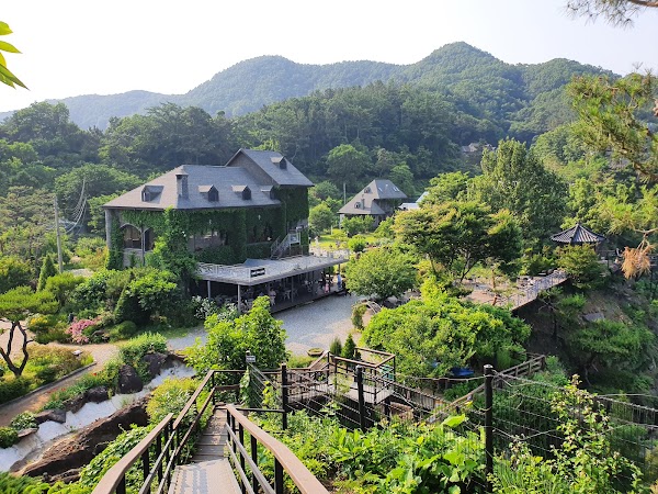 Divine Garden 1