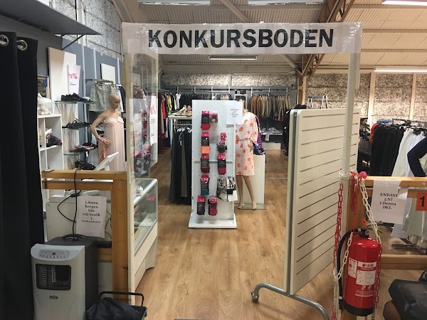 Skyddsvärnet secondhand i Spånga