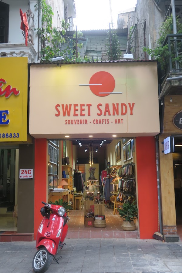 Sweet Sandy - Souvenir, Crafts, Art
