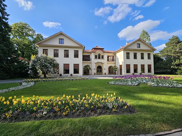 The Royal Garden 2