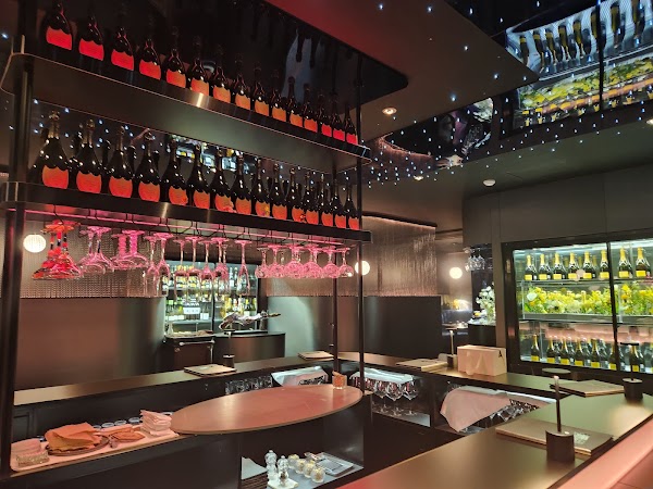 CAVISTRY Pintxo Omakase Caviar Bar