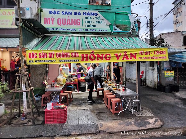 Mì Quảng Hồng Vân