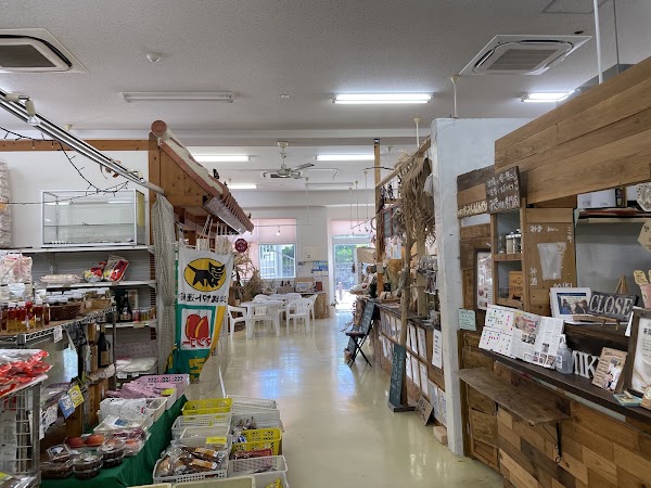 Miyakojima City Public Market 3