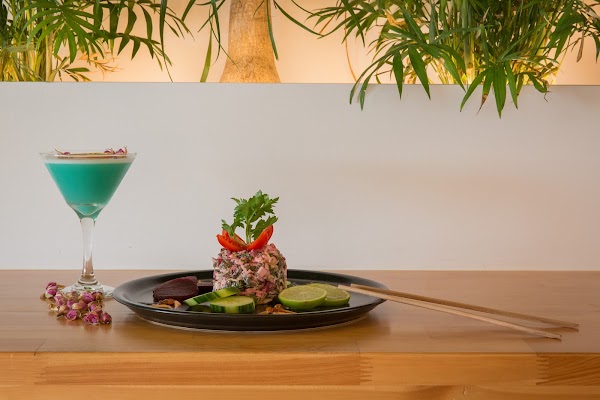 Axinos Seafood Restaurant 3