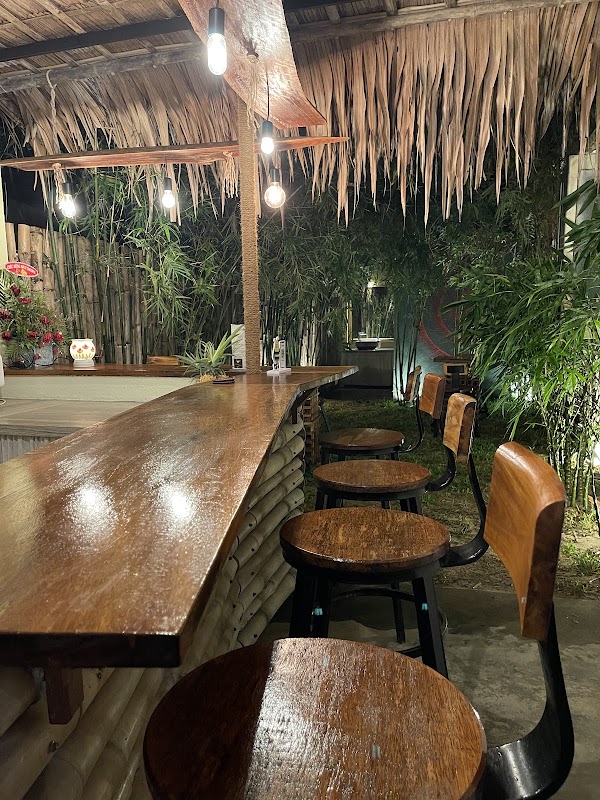 B's Snack Bar & Restaurant