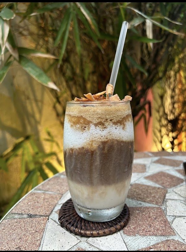 B's Snack Bar & Restaurant 2