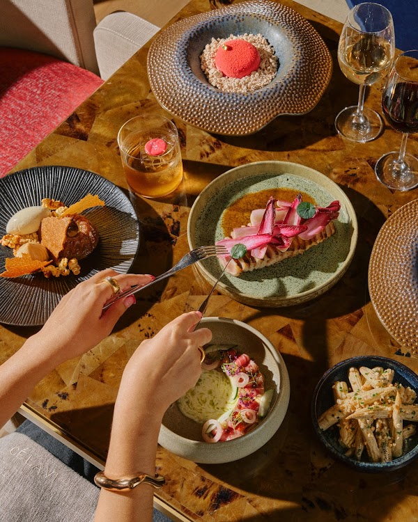CÉ LA VI Singapore: Restaurant, SkyBar & Club Lounge 5