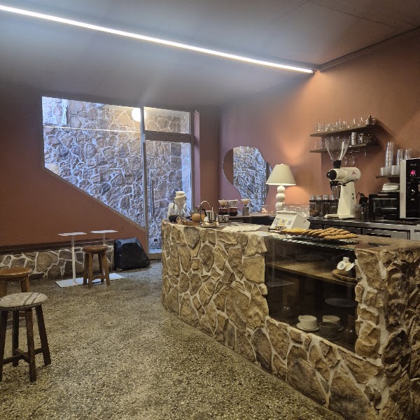 grotto coffee 3