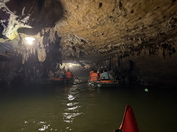 Trang An Grottoes tour 5