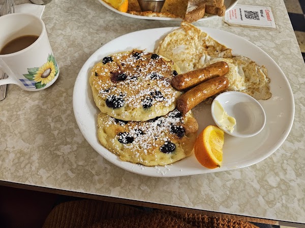 Northern Cafe 3