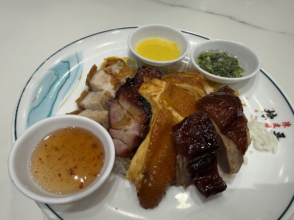 Yung’s Tangerine Peel Roast Goose Restaurant 4
