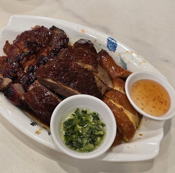 Yung’s Tangerine Peel Roast Goose Restaurant 3