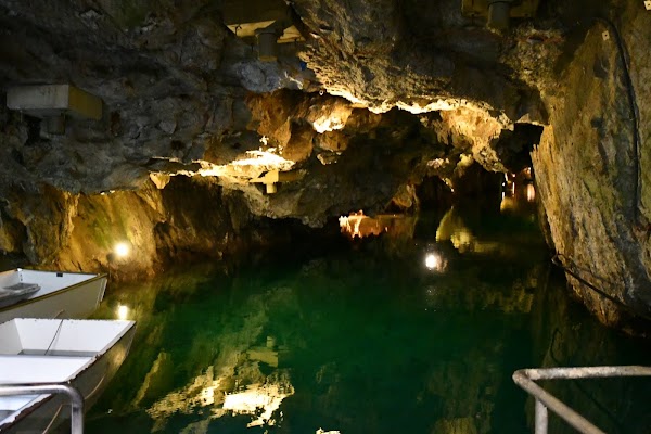 Saint-Léonard underground lake 2