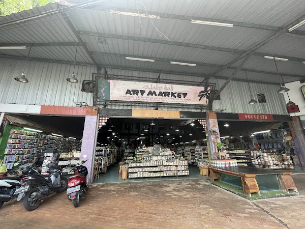 Wake Bali Art Market