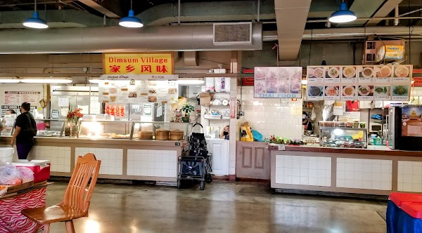 Maunakea Marketplace 3