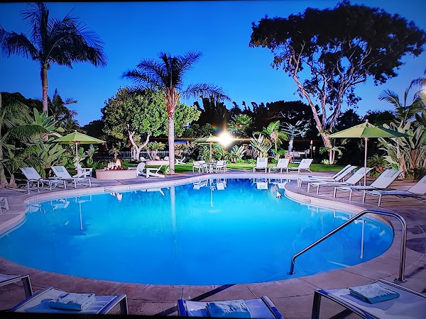 Paradise Point Resort & Spa 4