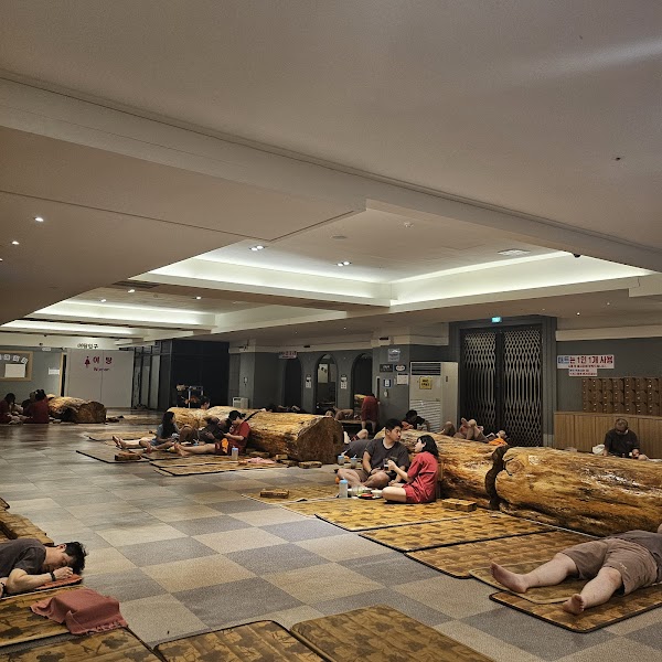 The Park Spa Land 4
