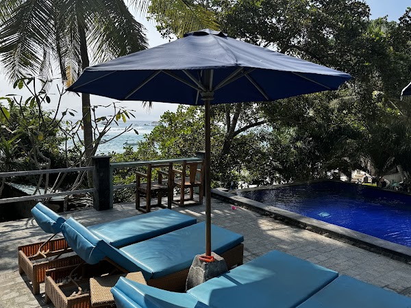 Song Lambung Beach Huts