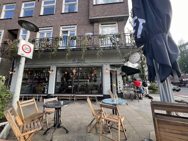 De Nada - Music, Wine & Food Bar