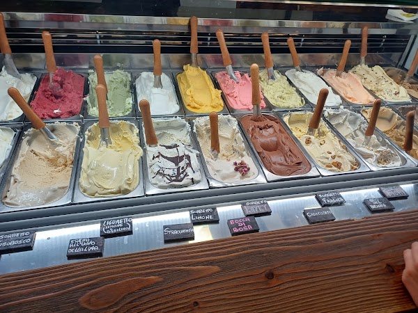 Gelateria i Giardini di Marzo 4