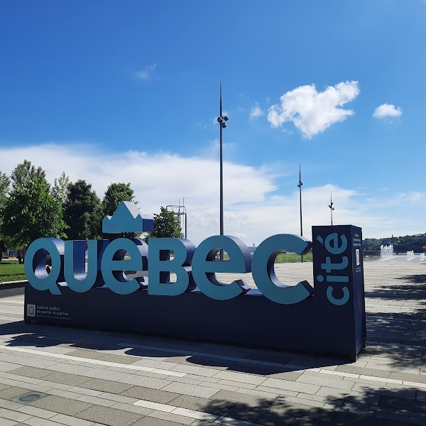 Québec cité sign