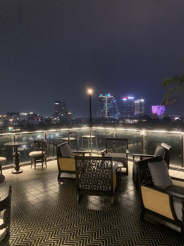 Scent Premium Hotel and Sky Bar