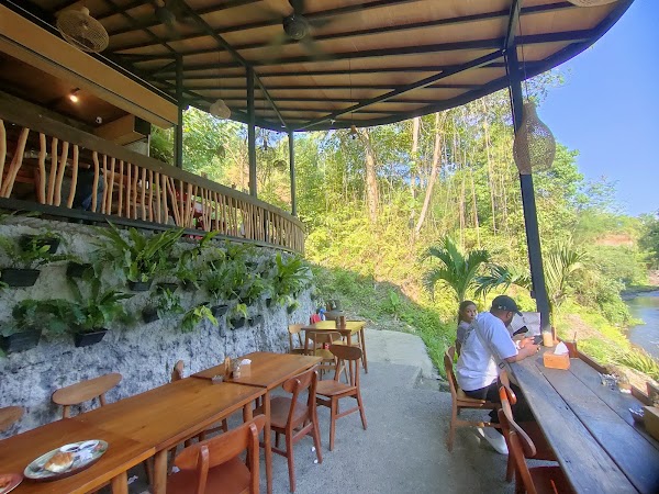 Pohgading Cafe