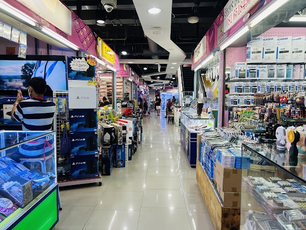Mega Plaza Saphan Lek 4