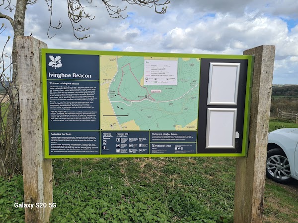 Ivinghoe Beacon Circular Walk Car Park 3