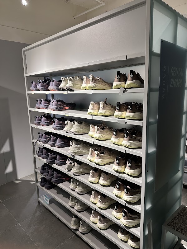 ASICS RUN TOKYO MARUNOUCHI 3