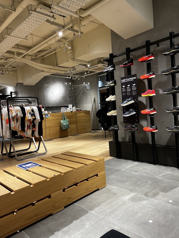 ASICS RUN TOKYO MARUNOUCHI 2