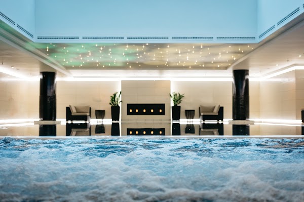 The Carlton, Moscow 4